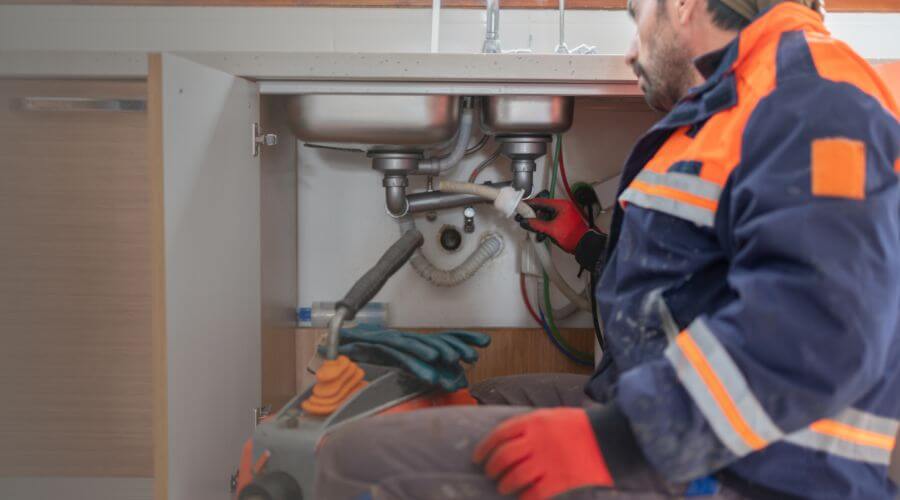 Professional slab leak plumber services in Blooming Grove, TX